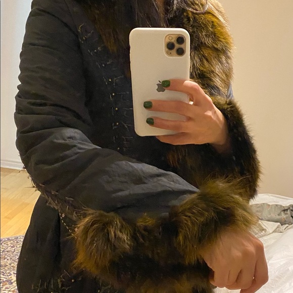 Coat - Picture 4 of 4